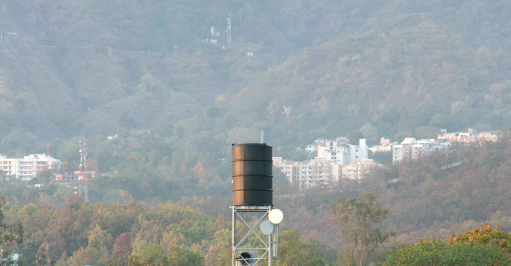 Tanque de agua de plástico