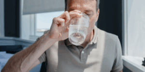 Cómo hacer que beber de la red domiciliaria de agua potable sea una opción segura para tu familia